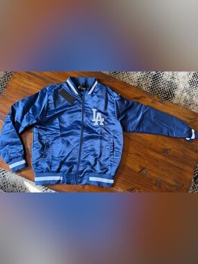 NWT LA Dodgers x Yaamava Satin Bomber Stadium Jacket Blue Size Small